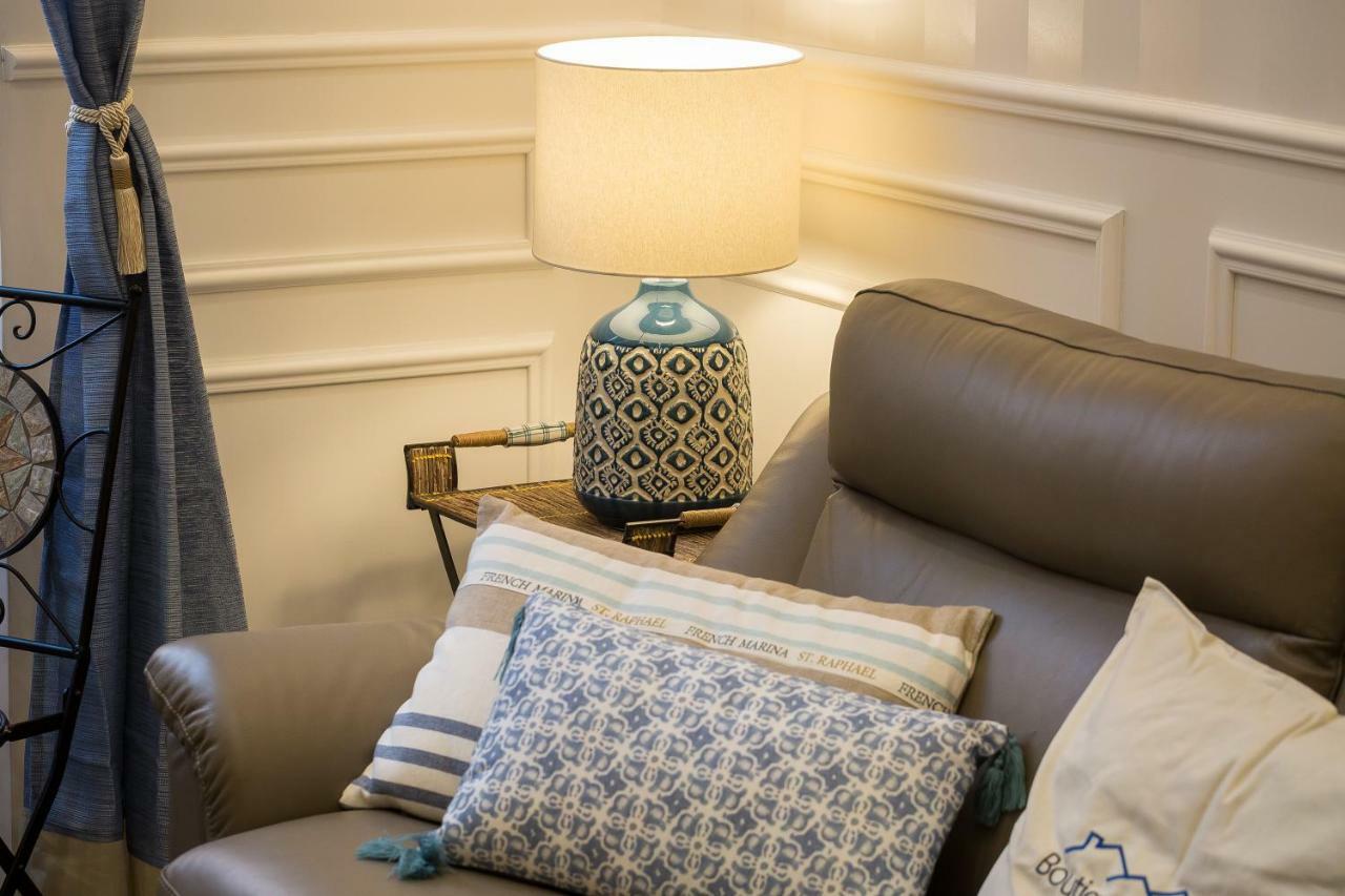Boutique Domus Trastevere Bertani Rome Bagian luar foto