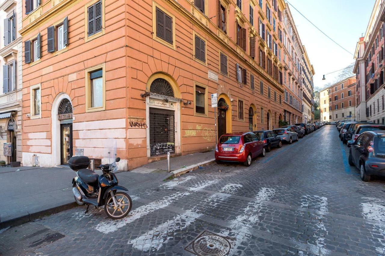 Boutique Domus Trastevere Bertani Rome Bagian luar foto